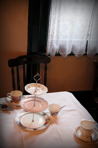 london,afternoon tea,afternoon tea london,blog voyages,soho's secret tea room,dean street townhouse,dean street townhouse london,blitz party london